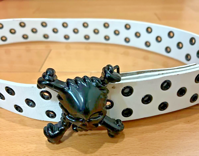 OAKLEY LEATHER 3D Skull Leather Buckle Belt 100cm White OAKLEY LEATHER 3D Skull Leather Buckle Belt 100cm White