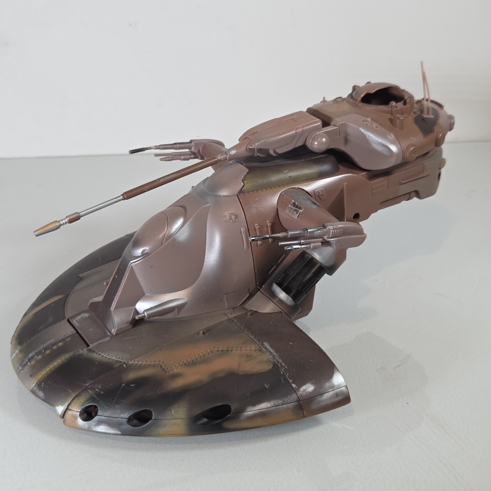 Star Wars Clone Trade Federation Droid Armored Assault Tank AAT 2002 Incomplete 