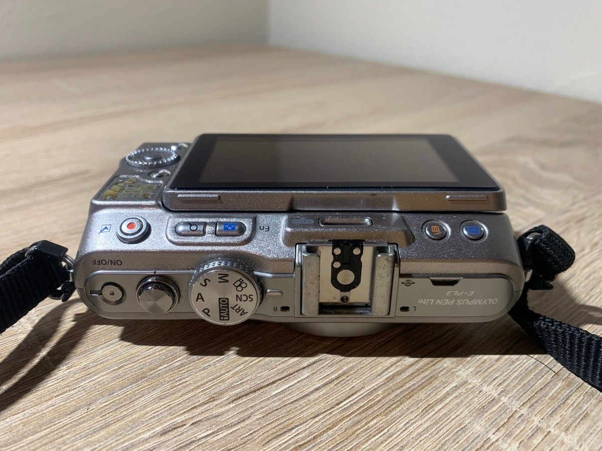 Excellent]OLYMPUS PEN Lite E-PL3 12.3MP Digital Camera w/ Lens