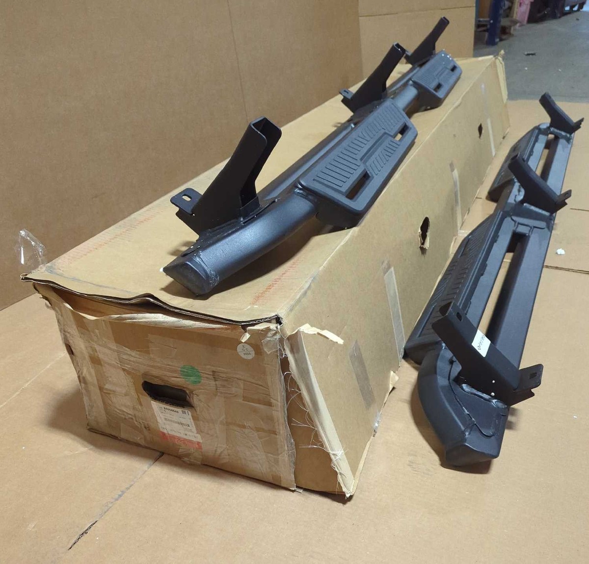 New OEM Genuine GM Side Steps Rock Slider Set 2022-2025 Hummer EV