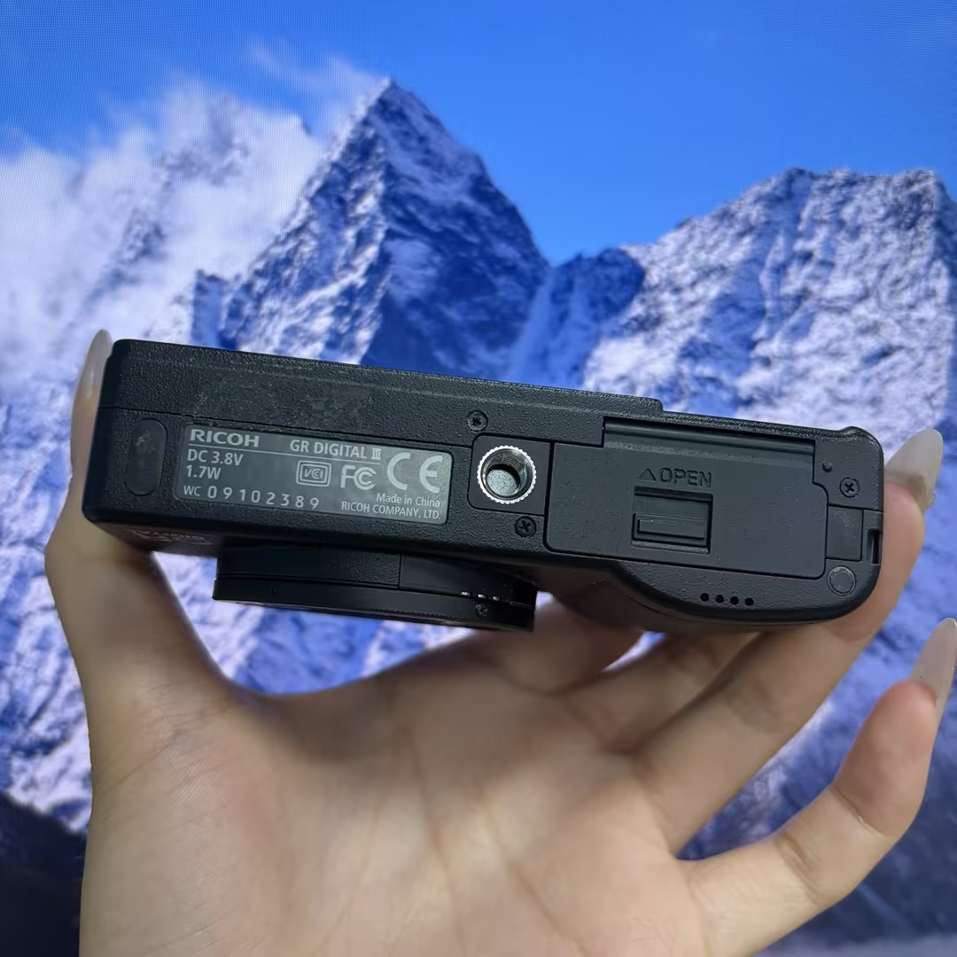 GR digital Ⅲ Ricoh GR DIGITAL III 10.0MP Digital Camera - Black (2009) for sale