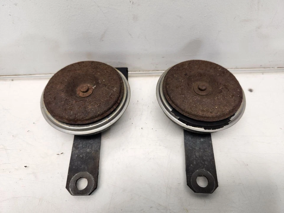 Buzinas dianteiras Toyota 4Runner (3.4L / AT) 1998 - PAR - Imagem 2 de 4