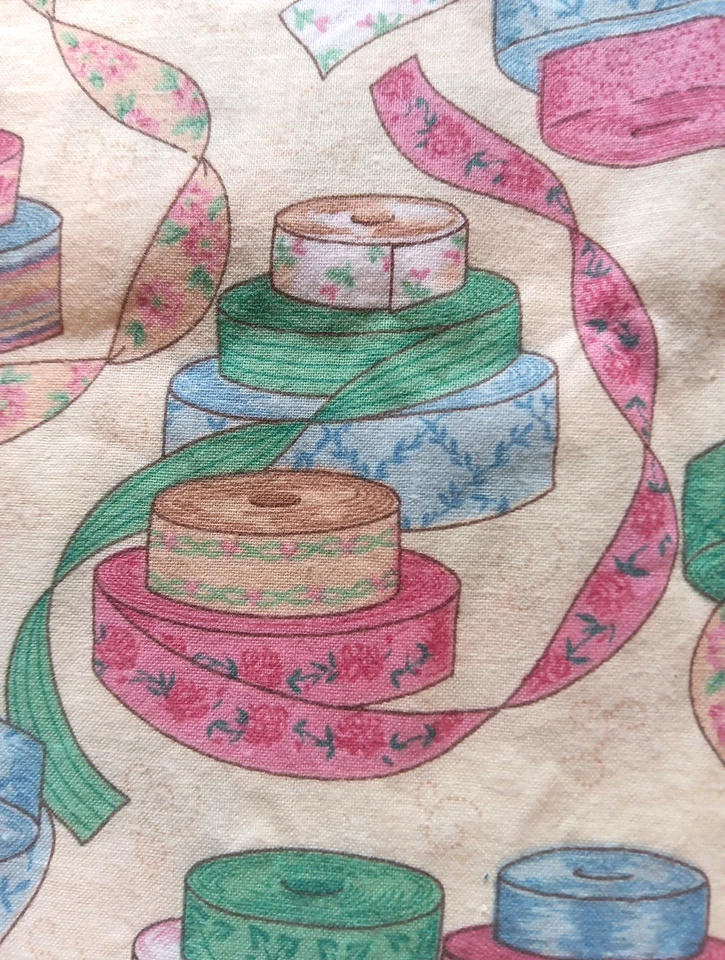 Cintas de cinta vintage 1994 tela tradiciones tela de algodón floral vendido por rosa Foto 2 de 4