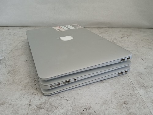 Lot of 3 Apple MacBook Air 11 2012 Intel i5 1.7GHz - PARTS / REPAIR - READ -RR - Picture 9 of 11