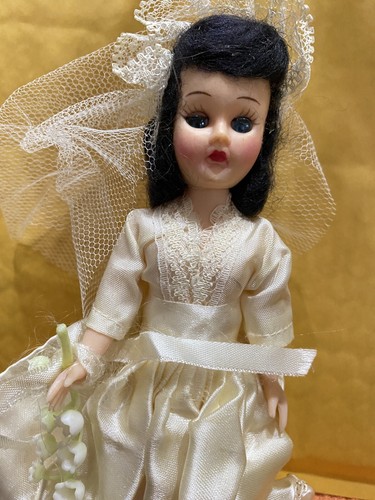 Lot of Three 7 1/2" dolls including 1 Marcie Doll, Dolls of the World - Picture 6 of 10