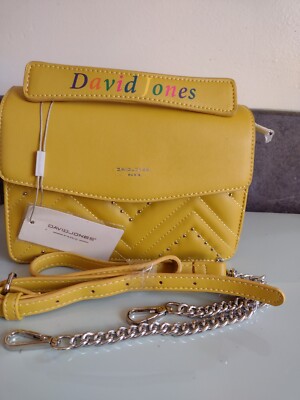 purses and handbags