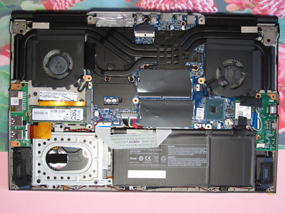 Original Lüfter Medion Erazer X6805 MD 61107 61085 61108 im Foto links