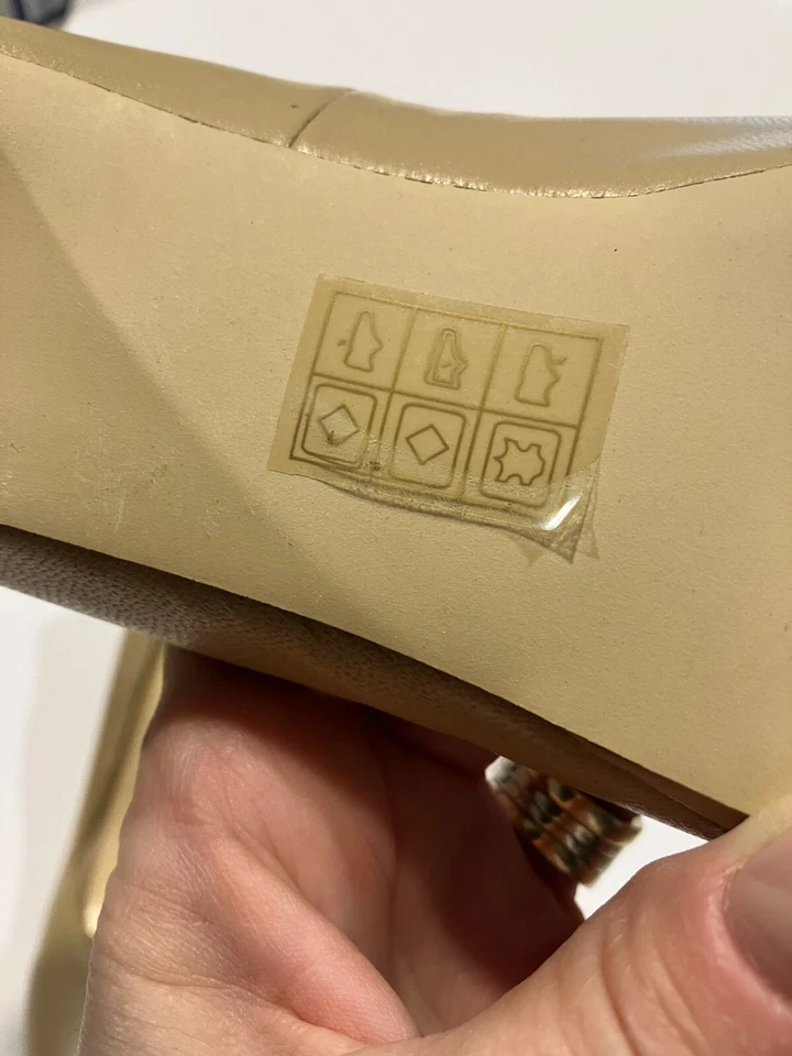 Elegantes tacones de salón Fitzwell para mujer punta redonda tostados sin cordones de cuero talla: 9 de ancho Foto 3 de 4