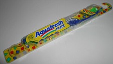 Vintage 1995 AQUAFRESH Flex Kids Toothbrush Size 5 Green Purple Girls Boys