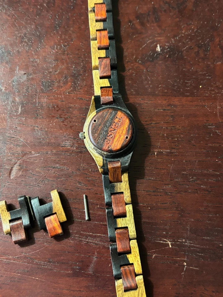 Reloj Madera Tensa, Mujer, Madera de Cerezo, 27 mm, Canadiense, Cuarzo, Batería Nueva Foto 3 de 4