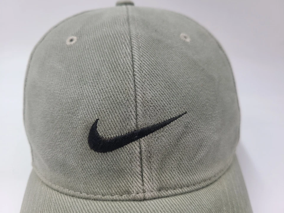 De colección Nike Snapback Sombrero Gorra Swoosh Logo Algodón Informal Papá Hombres Mujeres Gris Negro Foto 4 de 4