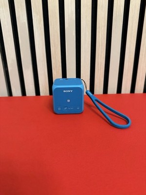 Sony SRS-X11 Mini Bluetooth Lautsprecher NFC   AUX   Blau Top Zustand !