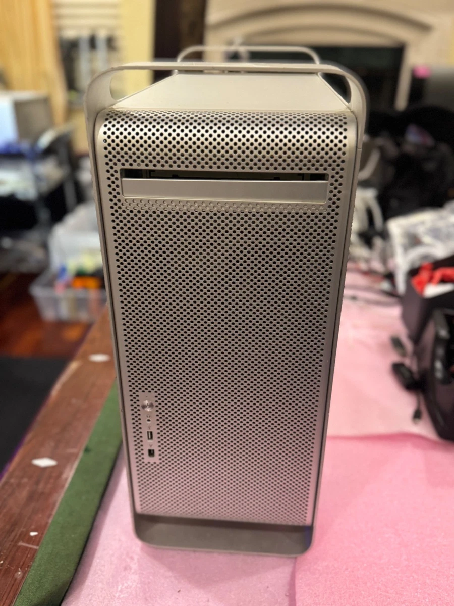 2004 Released Apple Desktops PowerPC G5 All-In-One Computers for