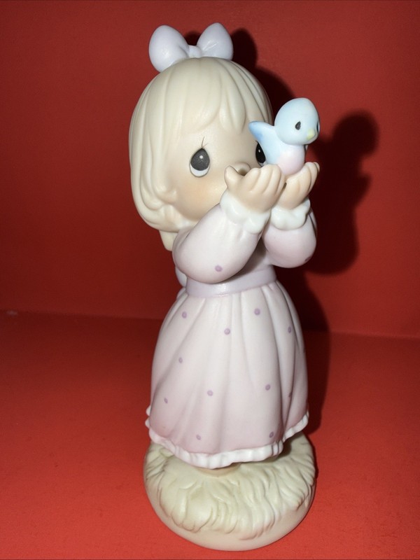 Precious Moments 527114 - 1991 Limited Edition “SHARING THE GIFT OF LOVE”