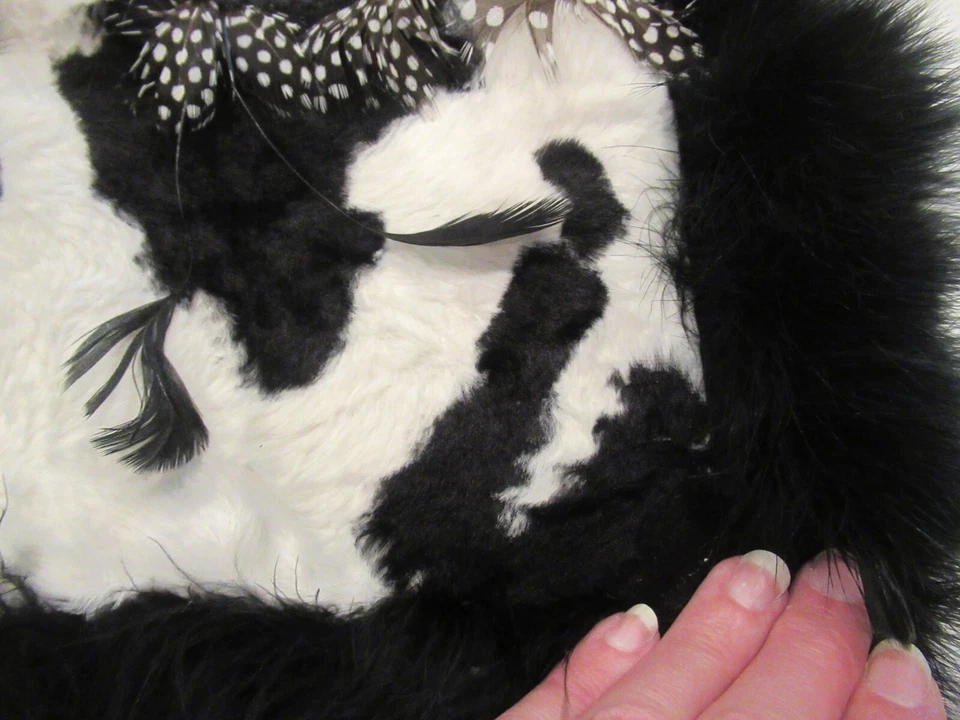 DAG feather and fur purse with bamboo handles - Image 4 of 4