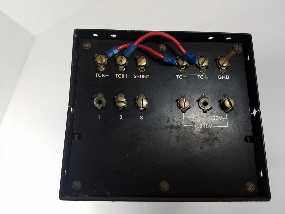 Barber Colman Temperature Sensor / Controller 0-800 Degrees Fahrenheit - Image 2 of 3