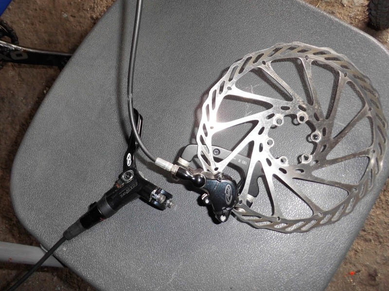 avid elixir cr mtb brakes rear!