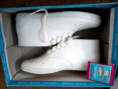Vintage Oo-la-la Sasson Sneakers Brand New! Super RARE!! 90S 80S Women's 7. 5