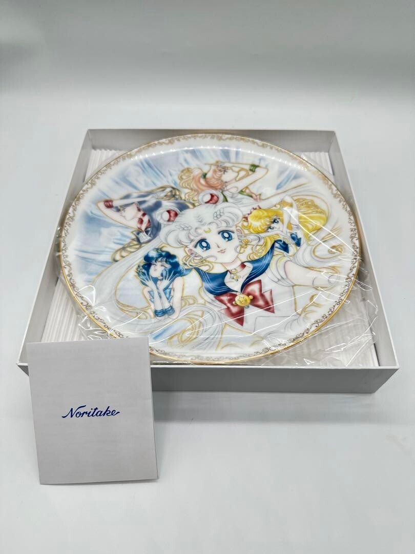 Sailor Moon FC Limited Noritake Collaboration Plate Naoko Sailor Moon FC Limited Noritake Collaboration Plate Naoko