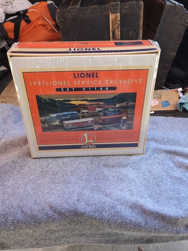 1997 Lionel Train Set Service Exclusive Unopened Box New Old Stock Please Take A - Picture 9 of 24