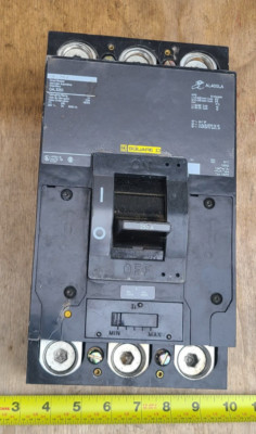 Square D Q4L3250 3 pole Feed Thru Q4L 250 amp 240v Circuit Breaker