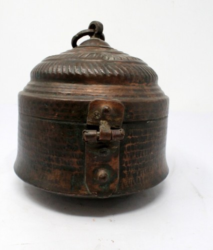1800's Antique Islamic Copper Hand Crafted Beautiful Dry Fruit Storage Box - Picture 3 of 6