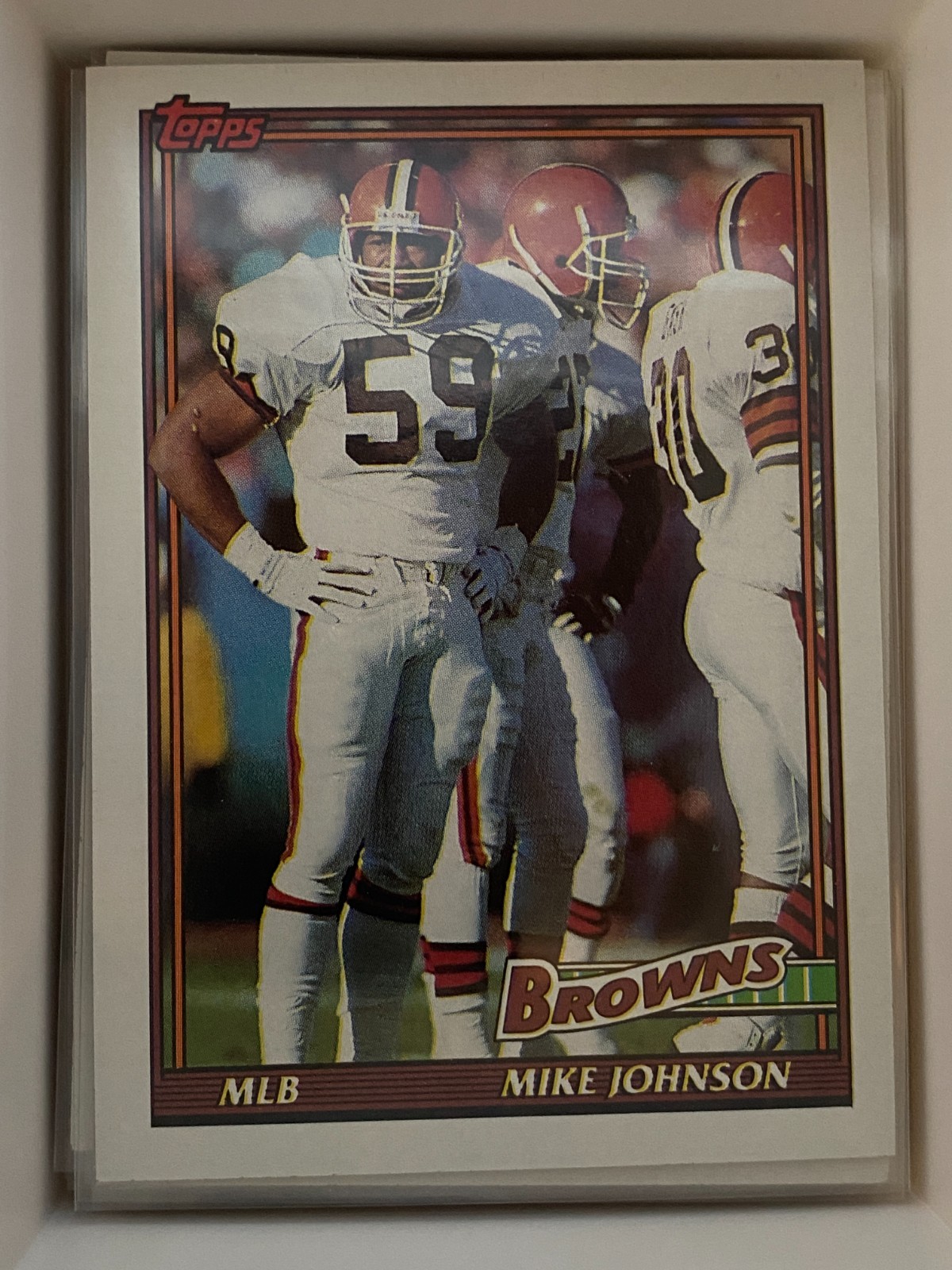 1991 Topps Football Card - Mike Johnson #592 - Browns