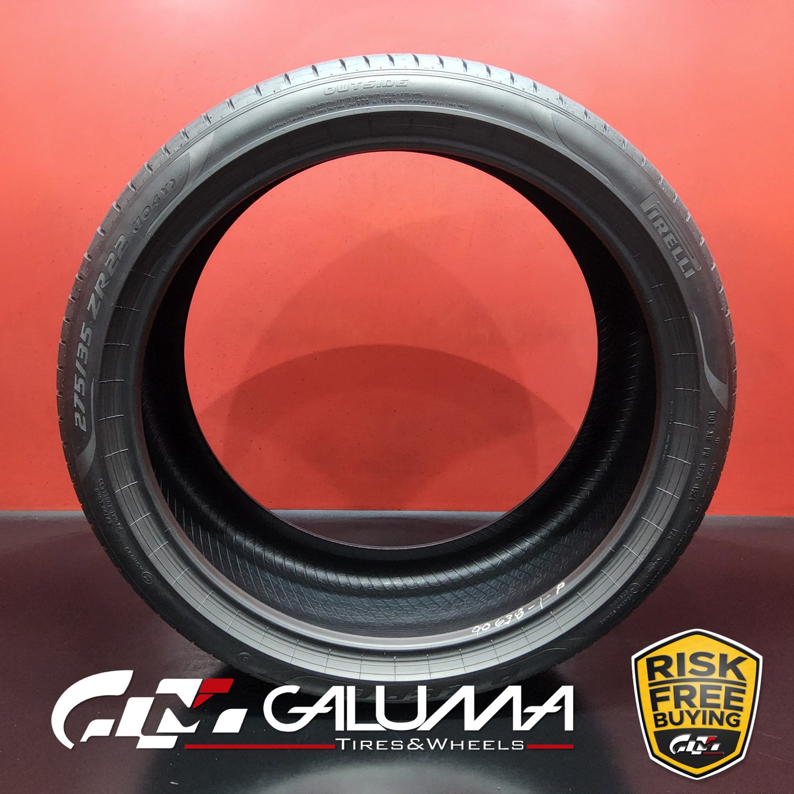 1 (One) Tire Pirelli P Zero PZ4 Bentley 275/35ZR22 275/35/22 2753522 104Y #90638
