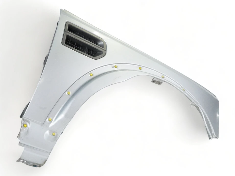 2005 - 2009 LAND ROVER LR3 FENDER PANEL COVER EXTERIOR SILVER 798 FRONT RIGHT - Image 2 of 4