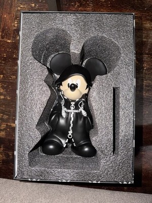 Medicom King Mickey Mouse Statue, 350mm (13.7”) - Kingdom hearts