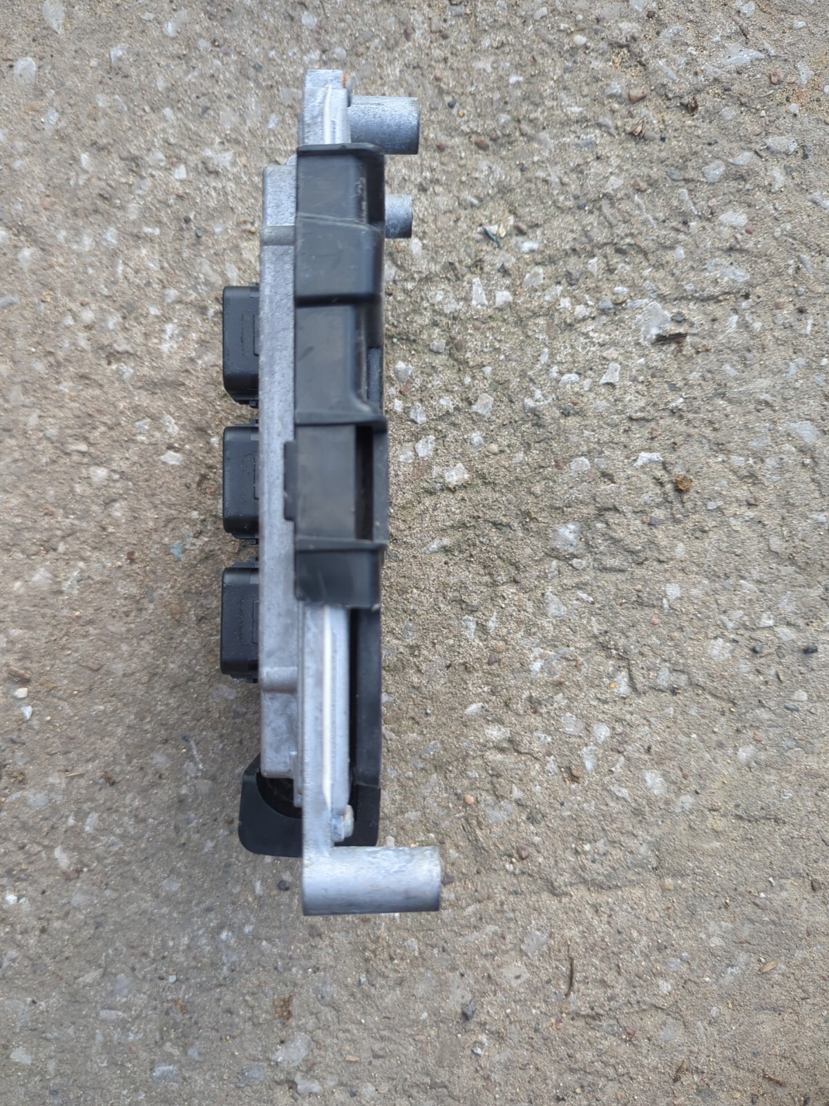 Picture 4 of 5