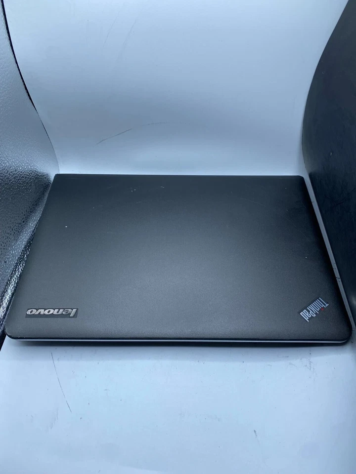 Disco duro Lenovo ThinkPad Edge E440 14' Intel i3 2,40 GHz 4 GB RAM 320 GB Foto 3 de 4