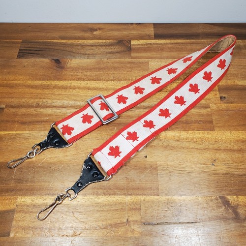 Bandoulière vintage années 70 large tissée appareil photo hippie cou rouge blanc feuille d'érable Canada - Photo 2 sur 8