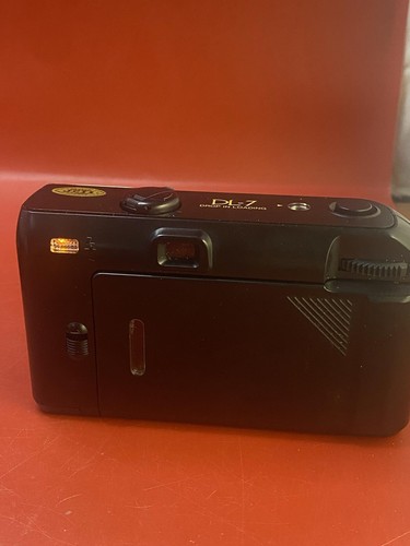 FUJI DL-7 35mm Film Camera Point & Shoot Built in Flash- Battery Tested - Picture 2 of 11