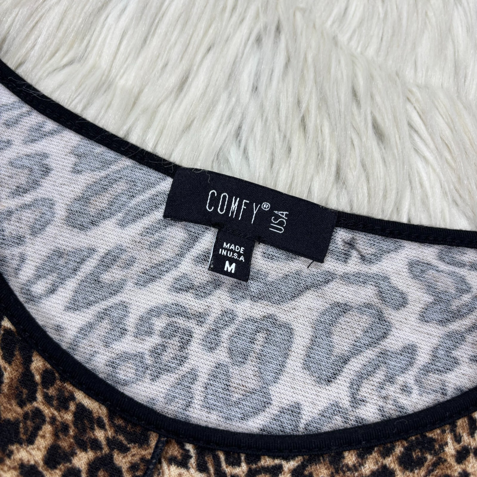 Comfy USA Women's M Patchwork Leopard Cheetah Pri… - image 3