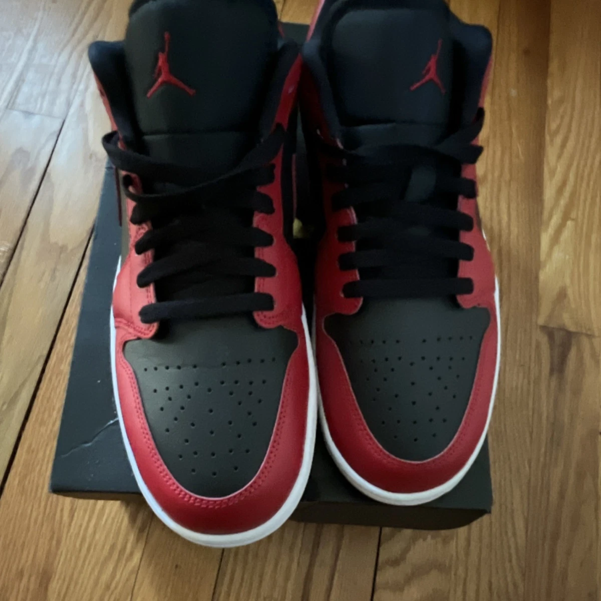 Preços baixos em Jordan 1 Mid Bred | eBay