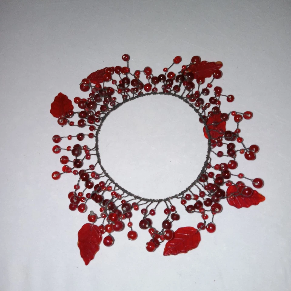 Anillo vela pimienta rojo oscuro Pottery Barn - bayas rojas de vidrio, hojas de vidrio Foto 2 de 2