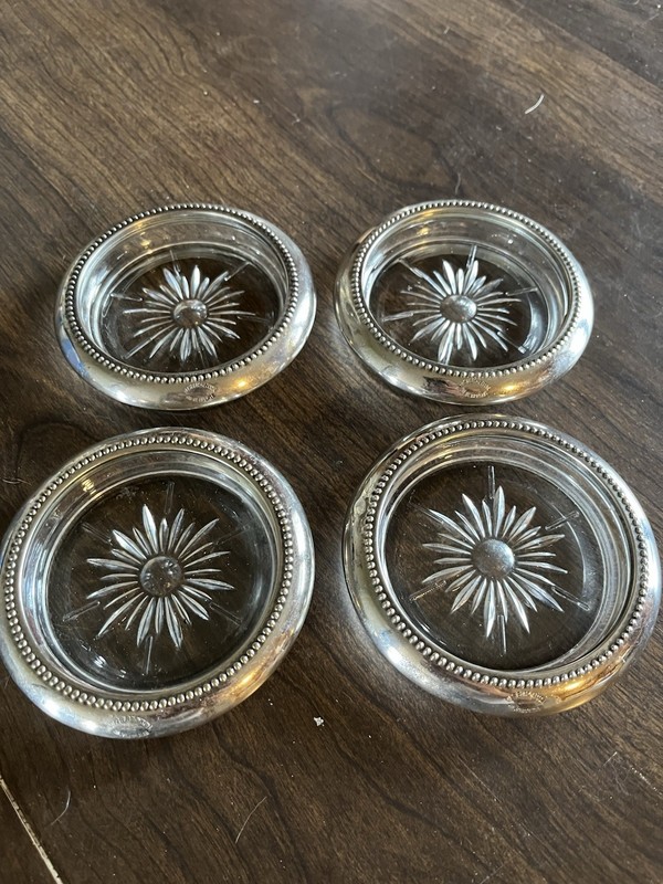 Set of 4 Vtg W&S Blackington Silverplate Rimmed Over Glass Starburst Coasters