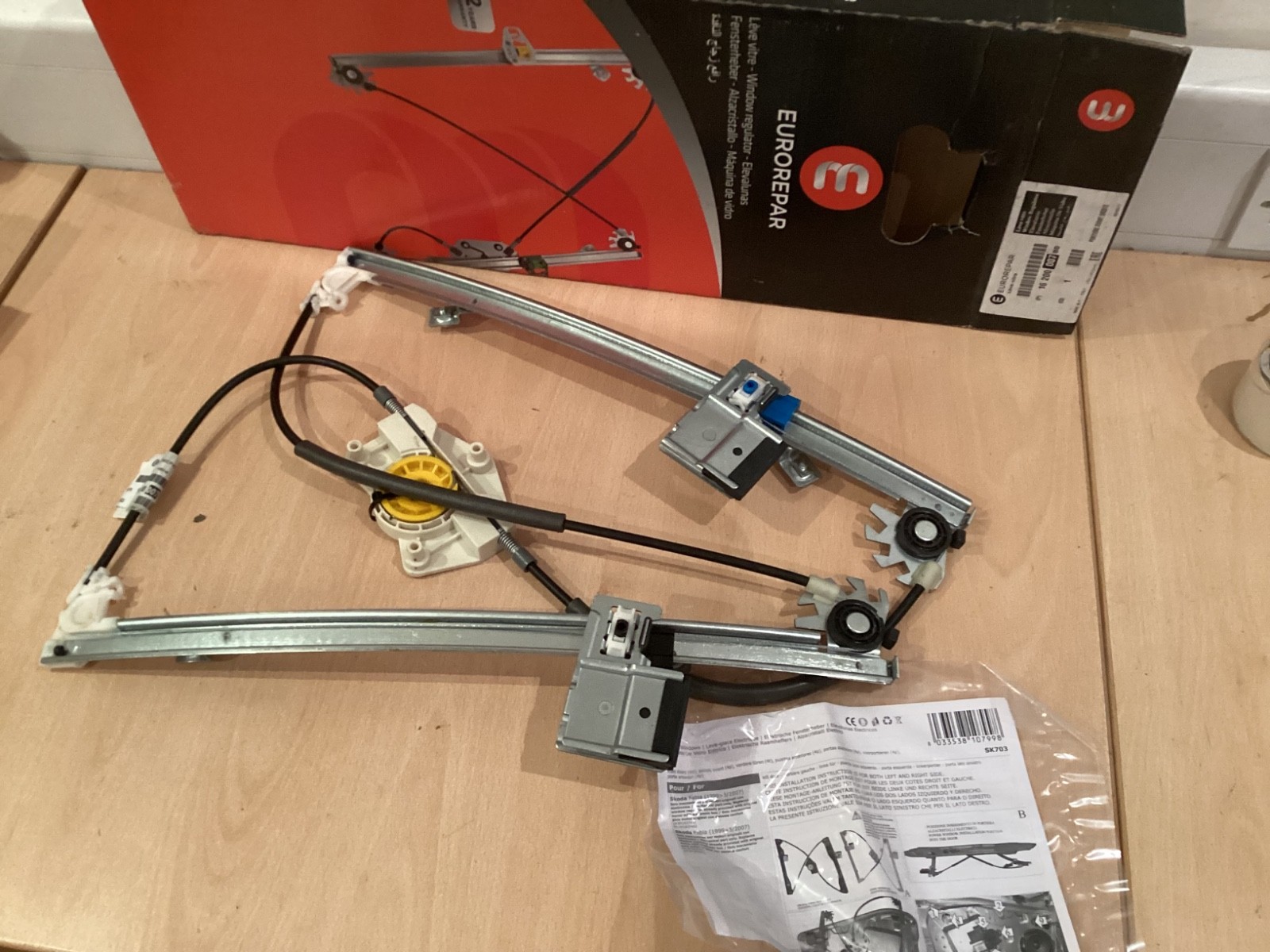 NEW EUROREPAR SKODA FABIA 1999-2007 5DR RIGHT FRONT WINDOW REGULATOR 6Y1837462