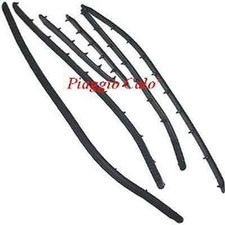 LISTELLI PEDANA IN GOMMA VESPA 50  