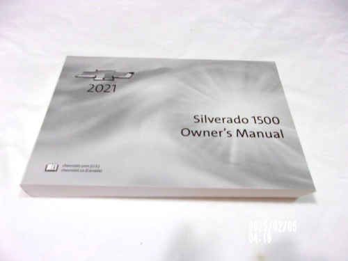 2021 CHEVROLET SILVERADO 1500 OWNER MANUAL 2 PC SET & BLACK CANVAS CASE MINT - Picture 2 of 4
