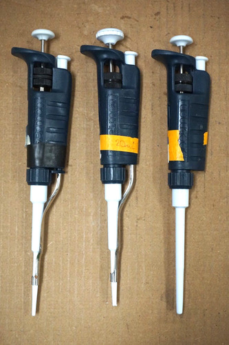 3 Stück Gilson Pipetman P200 20-200 μL Metall Auswerfer P 200 Pipette Pipette - Bild 4 von 4