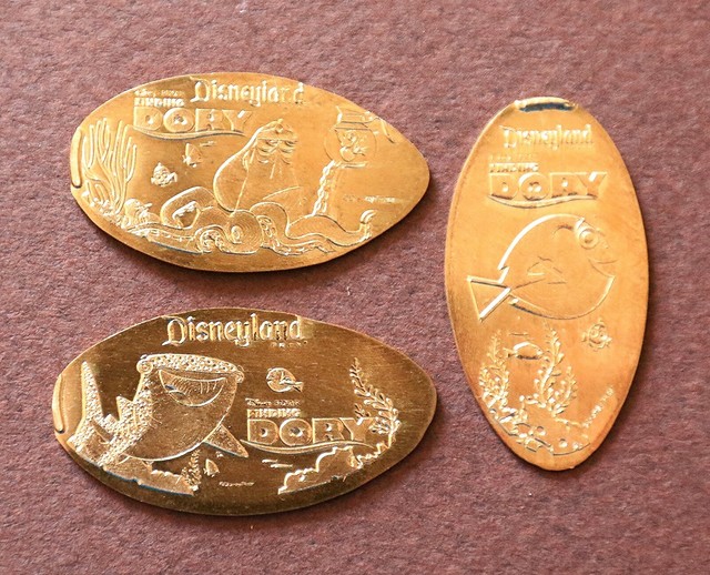 DISNEY'S CALIF ADVENTURE PRESSED PENNY SET FEATURING FINDING DORY