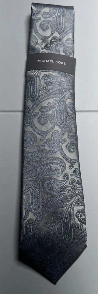 Corbata Michael Kors Cuello Gris Kowal Paisley Mezcla Seda Precio de venta sugerido por el fabricante 69,50 USD Nueva con etiquetas Foto 2 de 4