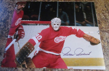 GILLES GILBERT SIGNED 8X10 MATTE PHOTO DETROIT RED WINGS (A) BOSTON BRUINS