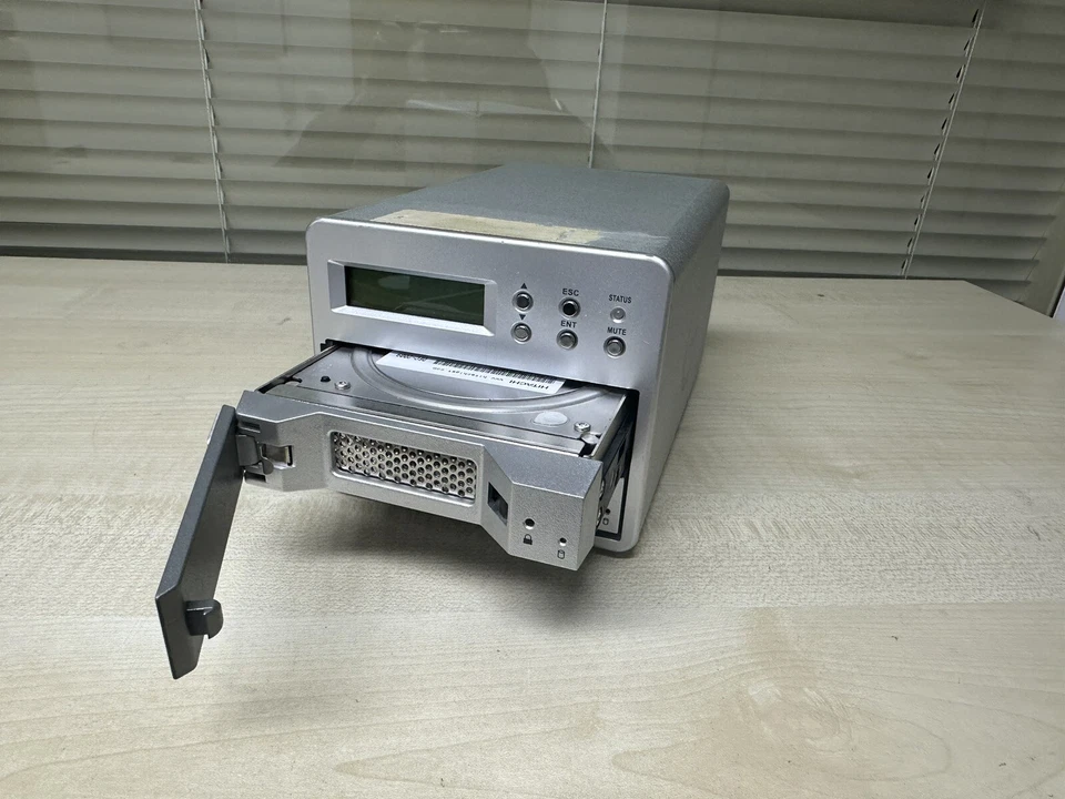 G-Technology G-Safe GEN3 4TB 2-Bay Data Storage With HDD + PSU - Image 4 of 4