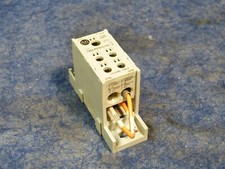 Allen-Bradley 1492-PDE1C141 Ser A. Power Distribution Block