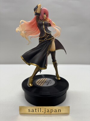 MEGURINE LUKA 1/8スケール TONY VER. s-l400.jpg