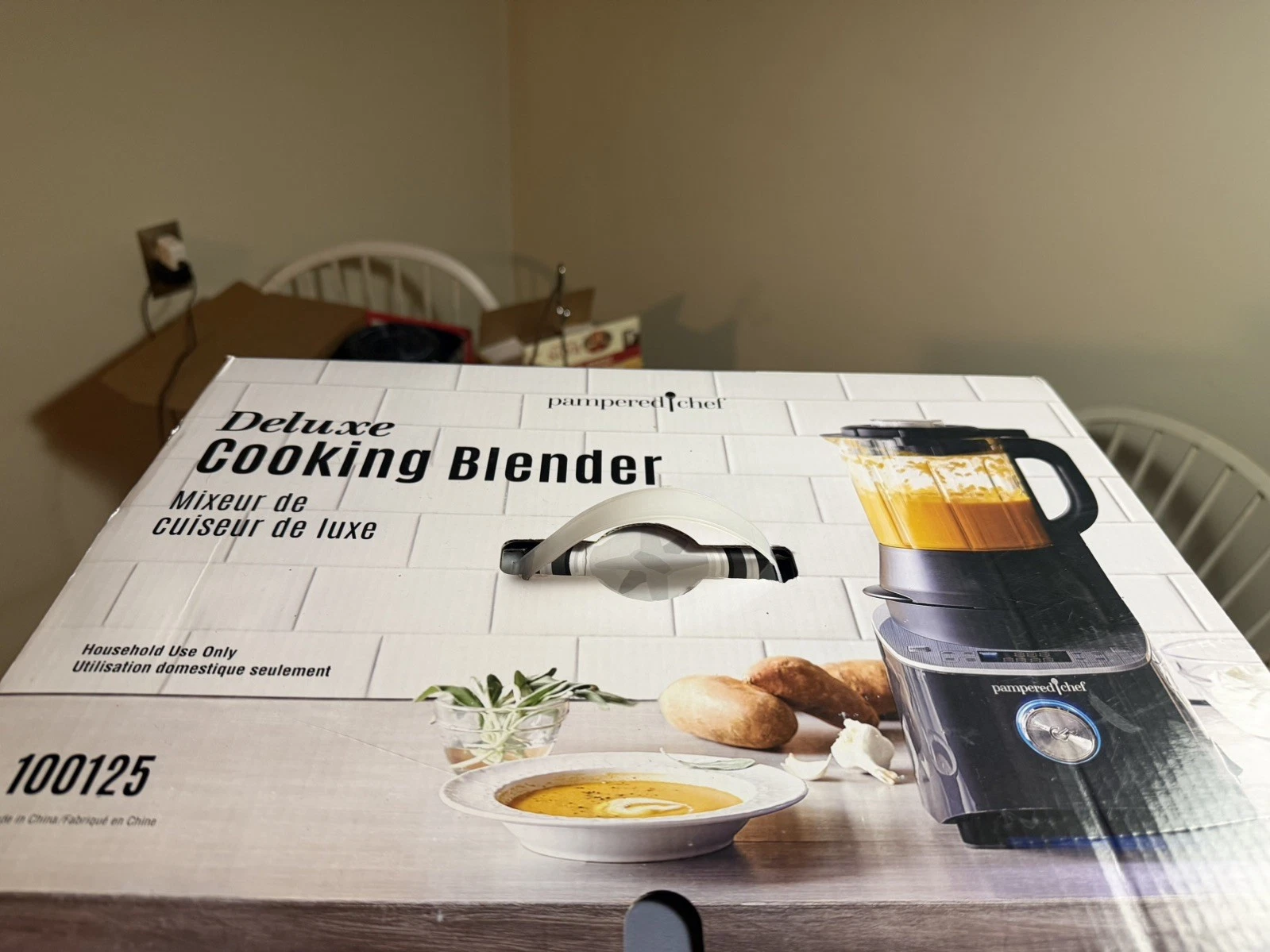 Pampered Chef Deluxe Cooking Blender (Brand New)
Opens in a new window or tab