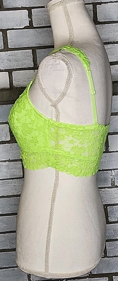 Sujetador Bralette No Boundaries Junior Floral Encaje Cuello en V Talla Grande Verde Foto 3 de 4